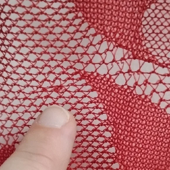 Vintage Elegant Romantic Boho Cottagecore Coquette Red Floral Lace Fringe Shawl - Picture 9 of 12